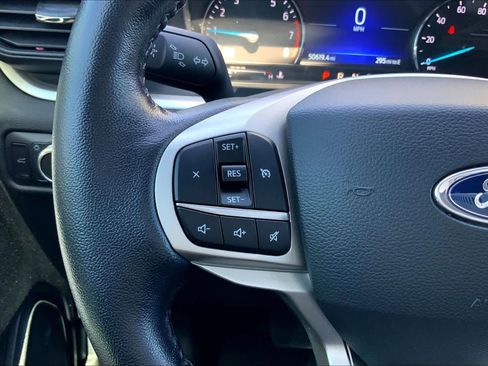 Used 2022 Ford Explorer XLT RWD image 24