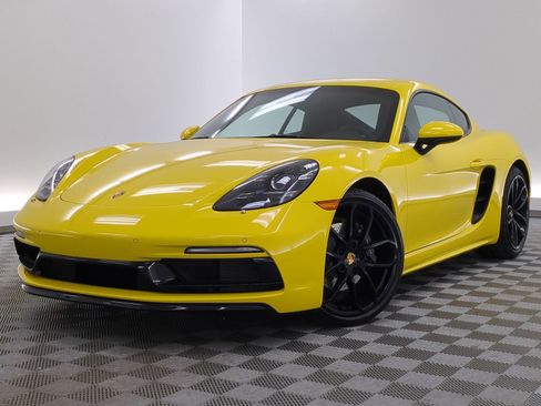 Certified 2025 Porsche 718 Cayman RWD image 1