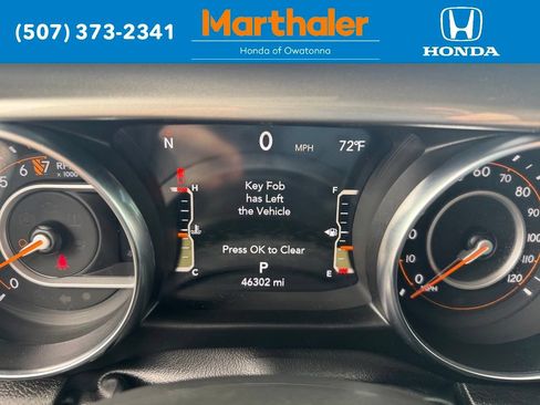 Used 2023 Jeep Gladiator Overland AWD/4WD image 21