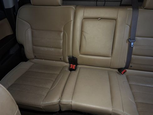 Used 2017 GMC Sierra 2500 Denali w/ Duramax Plus Package AWD/4WD image 24