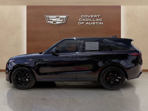 Used 2026 Land Rover Range Rover Sport SE AWD/4WD image 2