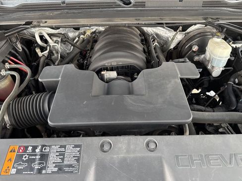 Used 2018 Chevrolet Suburban Premier image 54