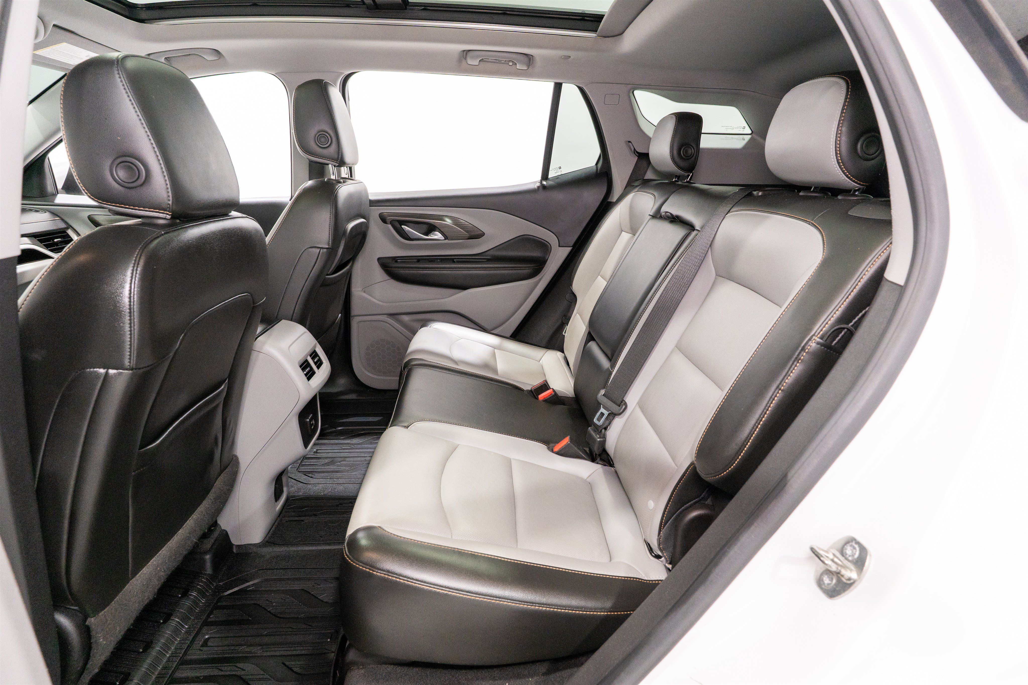 Used 2019 GMC Terrain SLT w/ Preferred Package AWD/4WD image 33