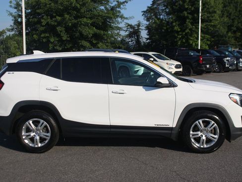 Used 2020 GMC Terrain SLE FWD image 7
