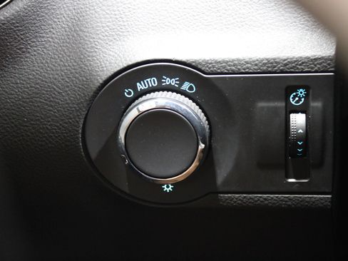 Used 2015 Chevrolet Camaro LS RWD image 32