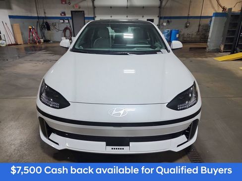 New 2025 Hyundai Ioniq 6 Limited image 12