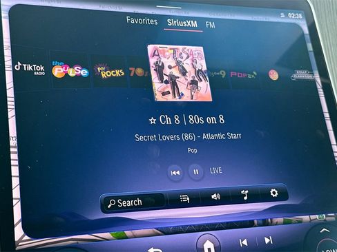 Used 2023 Mercedes-Benz EQE 500 4MATIC Sedan w/ AMG Line Exterior Package image 21