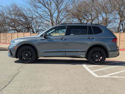 Used 2022 Volkswagen Tiguan SE R-Line image 7