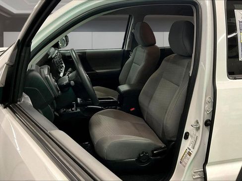 Used 2023 Toyota Tacoma SR AWD/4WD image 22