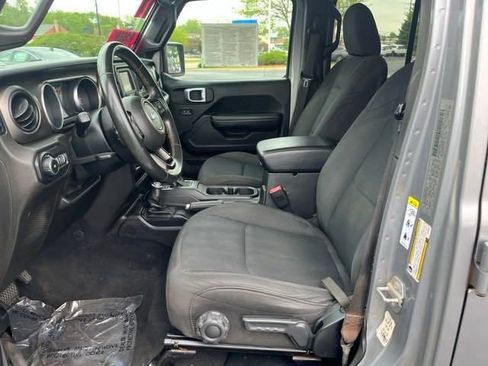 Used 2019 Jeep Wrangler Unlimited Sport S image 9