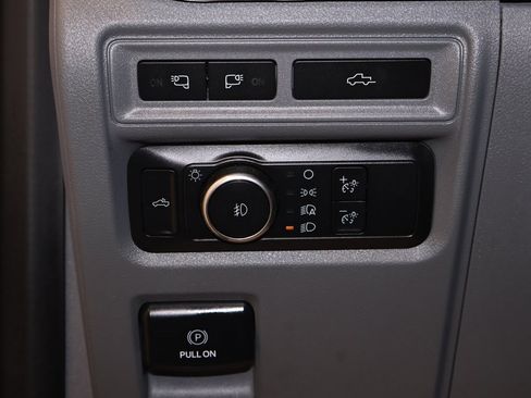 Certified 2021 Ford F150 XLT w/ Equipment Group 302A High image 26