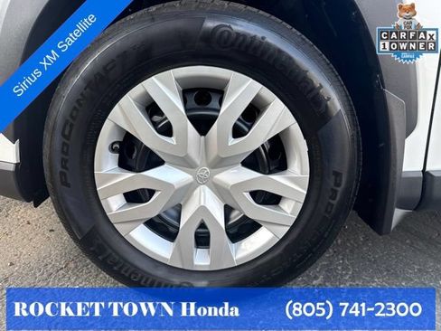 Used 2025 Toyota Corolla Cross L FWD image 21