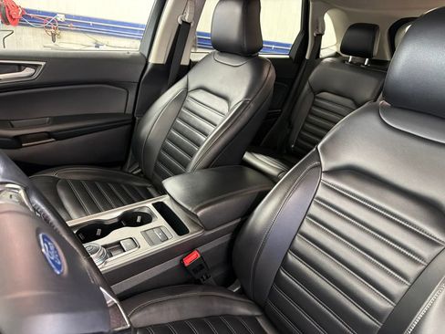 Certified 2024 Ford Edge SEL AWD/4WD image 14