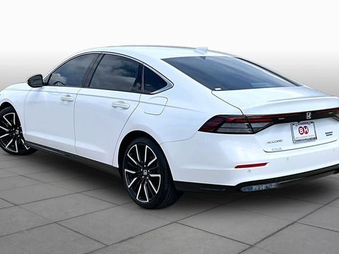 Used 2023 Honda Accord Touring image 12