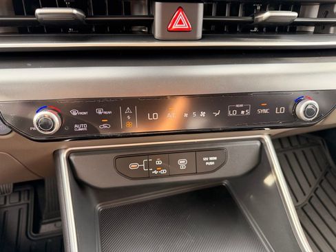 New 2026 Kia Carnival FWD image 20