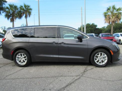 Certified 2023 Chrysler Voyager LX FWD image 2