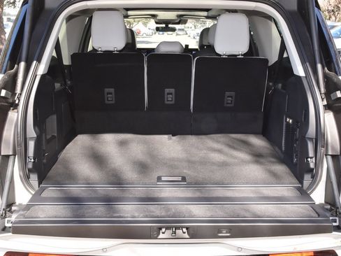 New 2025 Lincoln Navigator L Reserve image 42