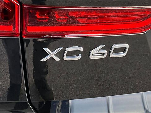 New 2026 Volvo XC60 B5 Plus w/ Protection Package Premier image 6