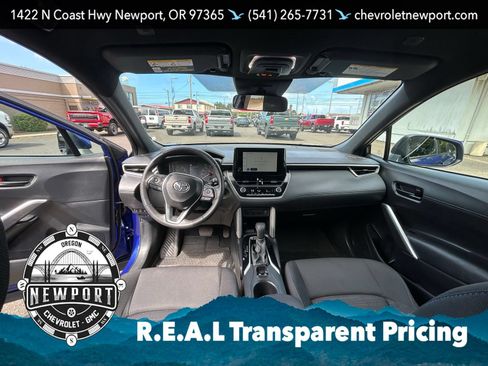 Used 2024 Toyota Corolla Cross AWD Hybrid image 15