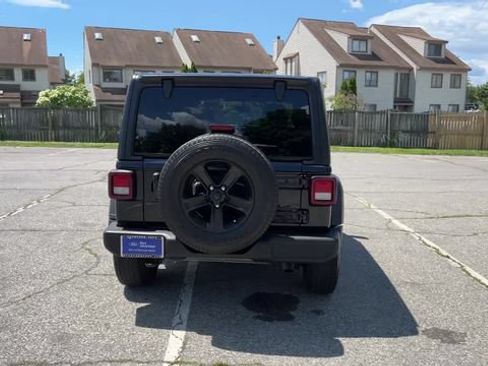 Used 2023 Jeep Wrangler Unlimited Sport AWD/4WD image 42