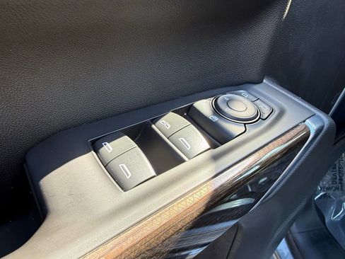 Used 2020 Chevrolet Silverado 1500 LT w/ All-Star Edition image 22