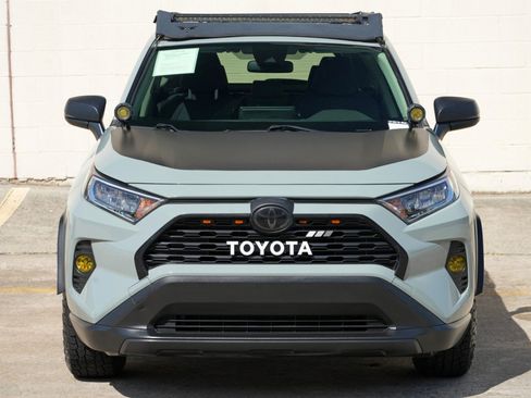 Used 2021 Toyota RAV4 XLE AWD/4WD image 41