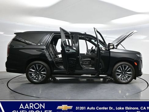 Used 2024 Cadillac Escalade Sport w/ Touring Package AWD/4WD image 3