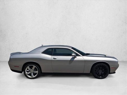 Used 2018 Dodge Challenger SXT w/ Super Sport Group (SS/T) RWD image 4