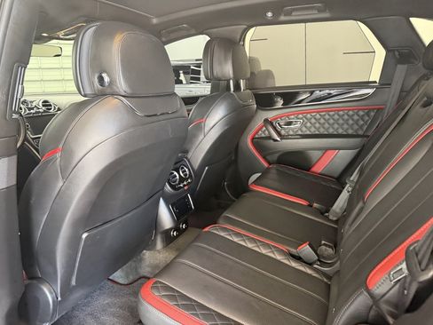 Used 2020 Bentley Bentayga Speed AWD/4WD image 18