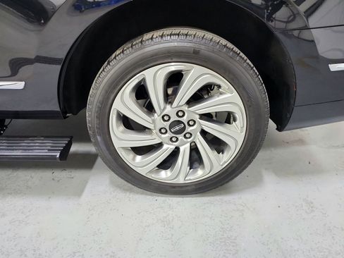 Used 2024 Lincoln Navigator Reserve image 47