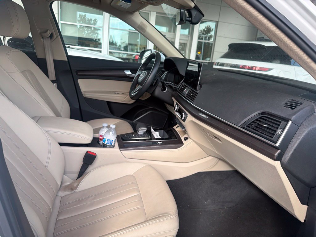 Used 2023 Audi Q5 2.0T Premium Plus w/ Premium Plus Package AWD/4WD image 5