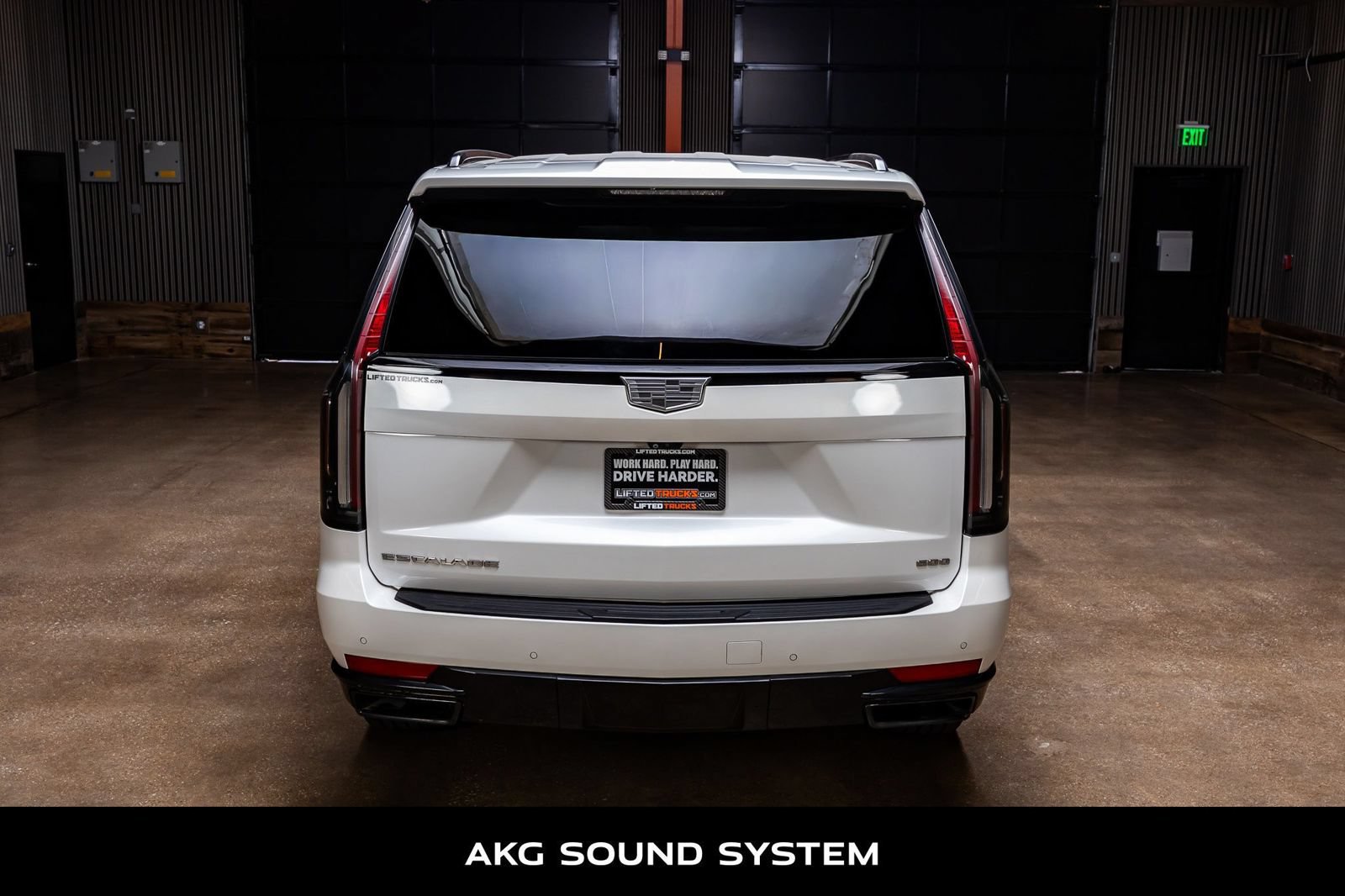 Used 2022 Cadillac Escalade Sport Platinum AWD/4WD image 7
