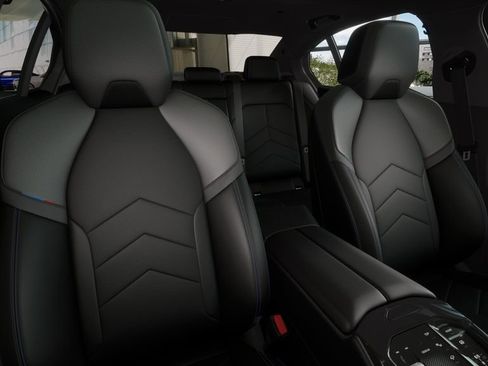 New 2026 BMW i5 eDrive40 w/ M Sport Package image 11