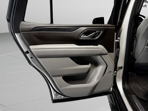 Used 2023 GMC Yukon SLT image 38