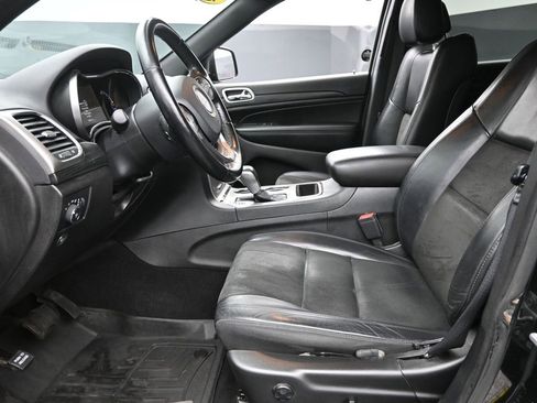 Used 2021 Jeep Grand Cherokee Laredo X image 15