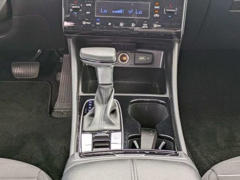 Certified 2024 Hyundai Santa Cruz SEL FWD image 17