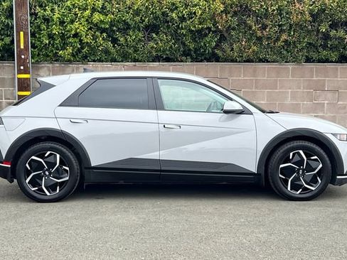 Certified 2024 Hyundai Ioniq 5 SEL AWD/4WD image 3