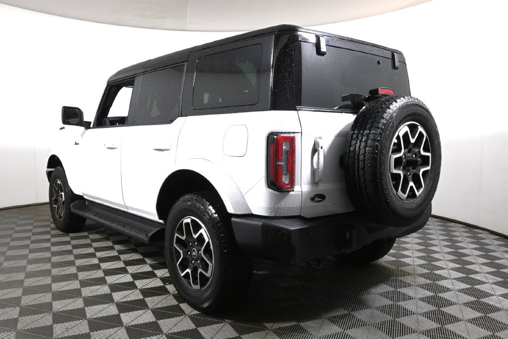 Used 2025 Ford Bronco Outer Banks AWD/4WD image 9