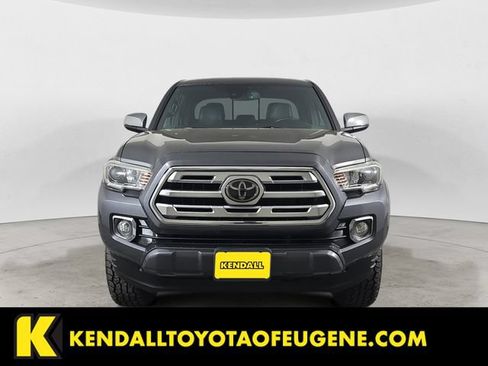 Used 2019 Toyota Tacoma Limited AWD/4WD image 2