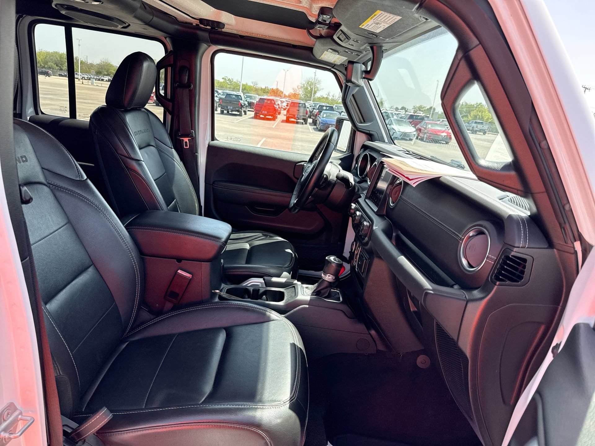 Used 2022 Jeep Gladiator Overland w/ Popular Equipment Package AWD/4WD image 24