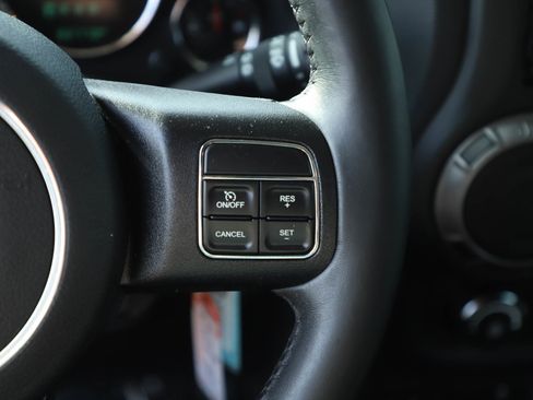 Used 2017 Jeep Wrangler Sport w/ Connectivity Group AWD/4WD image 22