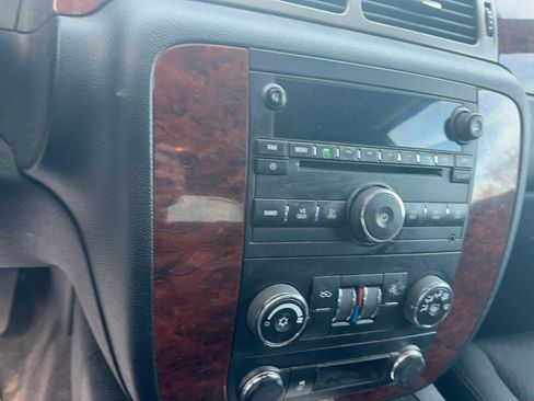 Used 2012 Chevrolet Avalanche LS w/ All-Star Edition image 8