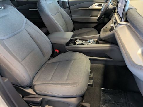 New 2026 Ford Explorer Active image 21