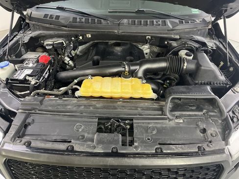 Used 2018 Ford F150 Lariat image 9