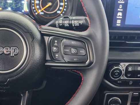 Used 2024 Jeep Wrangler Unlimited Rubicon w/ Safety Group AWD/4WD image 29