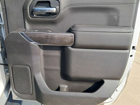 Used 2022 Chevrolet Silverado 1500 LTZ w/ Technology Package image 14