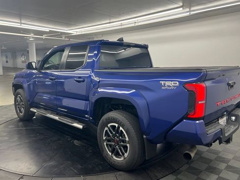 Used 2024 Toyota Tacoma TRD Sport RWD image 4