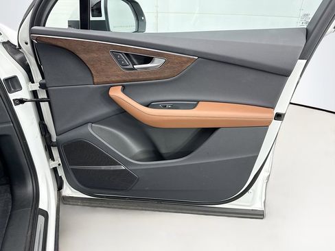 Certified 2025 Audi Q7 2.0T Premium Plus w/ Premium Plus Package image 24