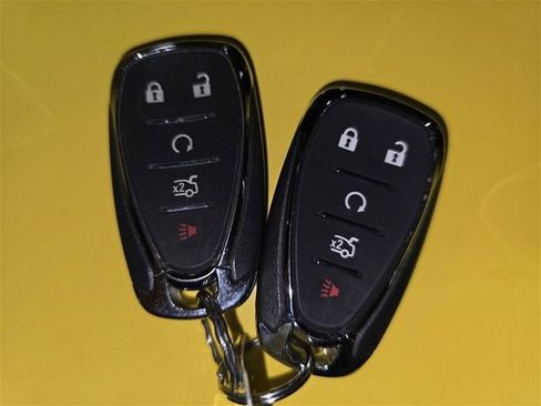 Used 2018 Chevrolet Camaro LT image 17