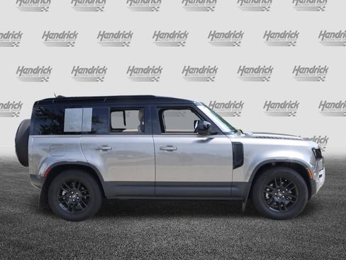 Used 2023 Land Rover Defender 110 S AWD/4WD image 10